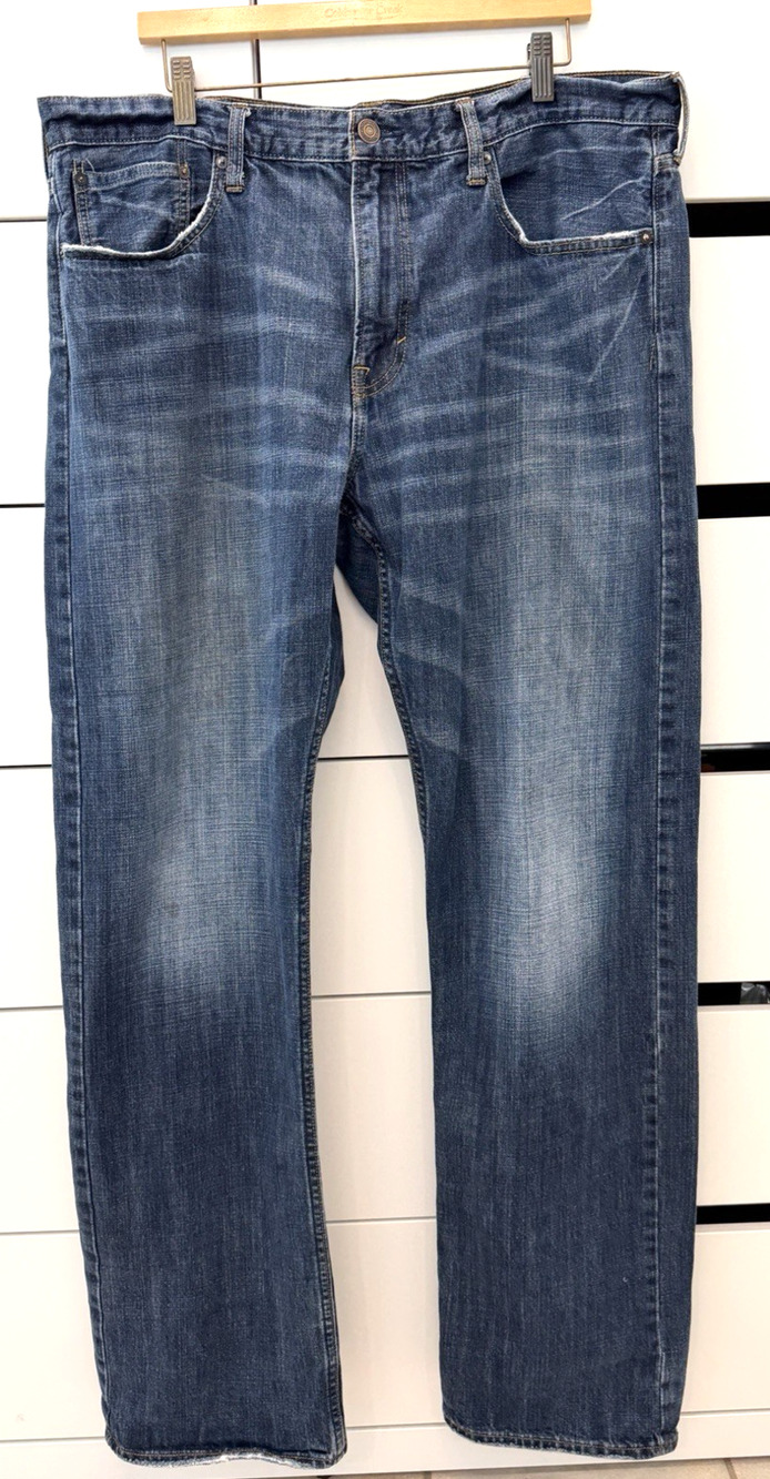 American Eagle Outfitters 38x36 Loose Fit Blue Denim Jeans - Worn in, very soft